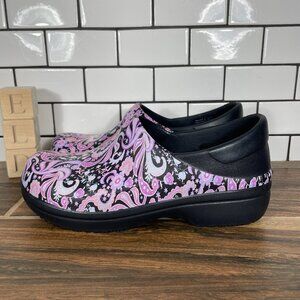 CROCS Neria Pro ll Womens 7 Shoes Multicolor Paisley Floral Graphic Work Clog